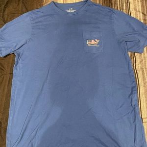 Large vineyard vine T-shirt
